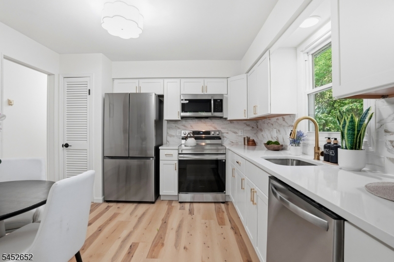 3 Conklin Ave