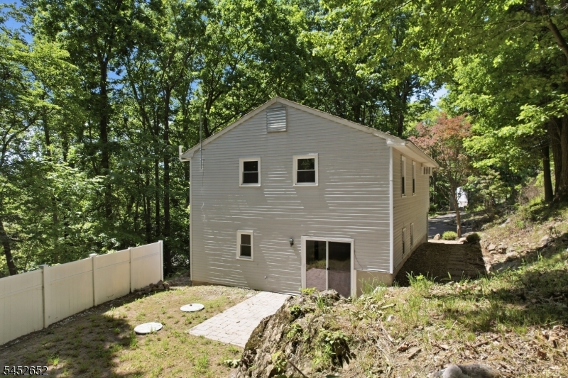 3 Conklin Ave