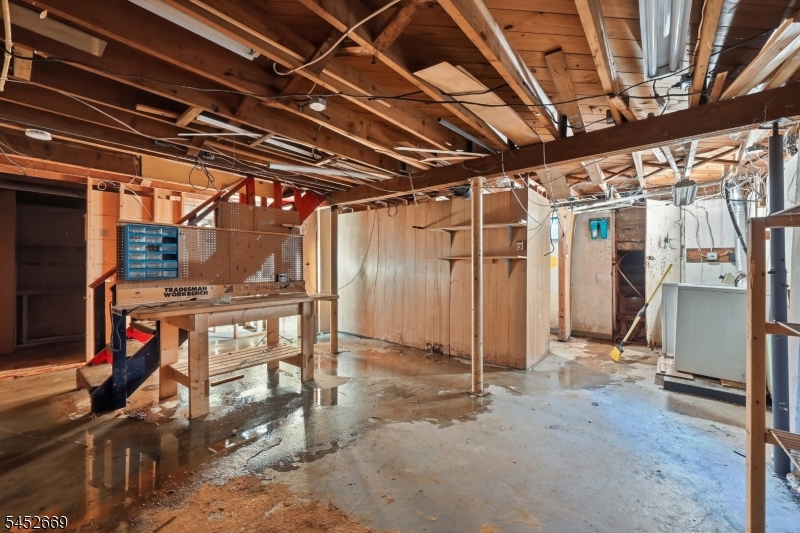10 George St