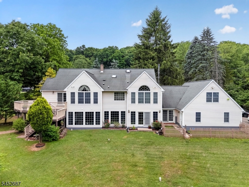 251 W Mountain Rd