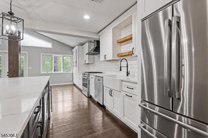 23 Douglas Dr