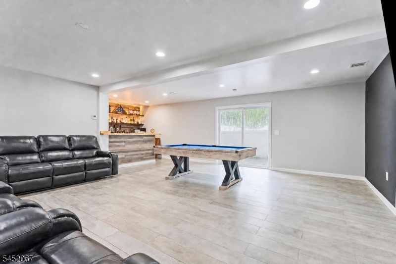 23 Douglas Dr