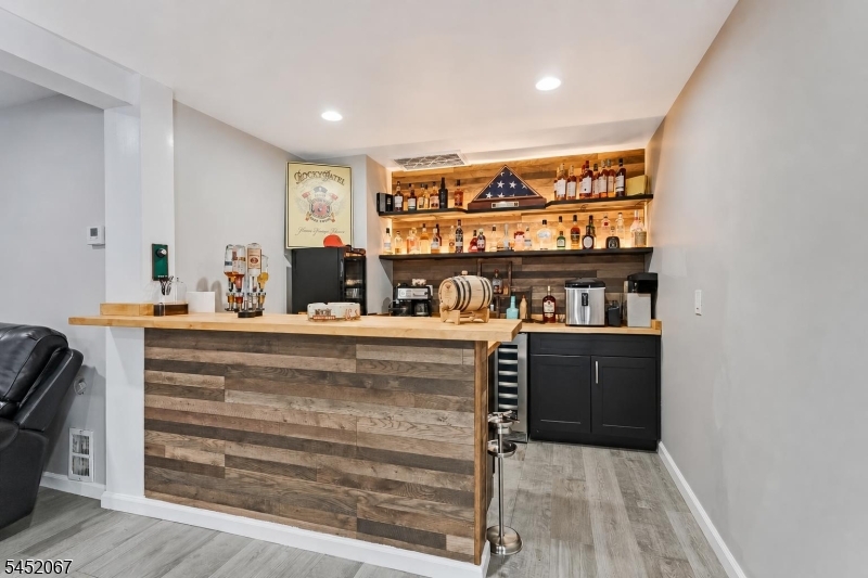 23 Douglas Dr
