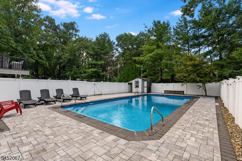23 Douglas Dr