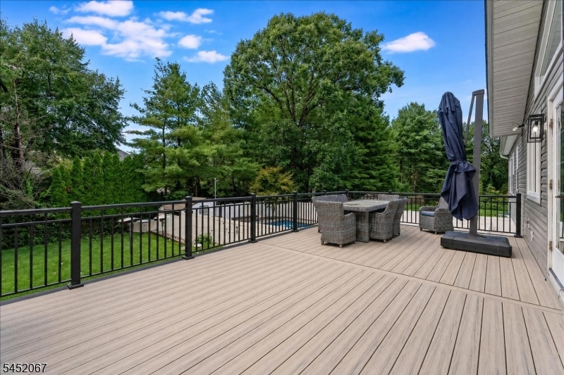 23 Douglas Dr