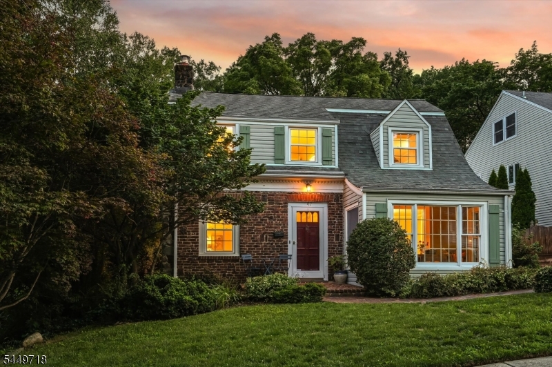 47 Fairview Ave