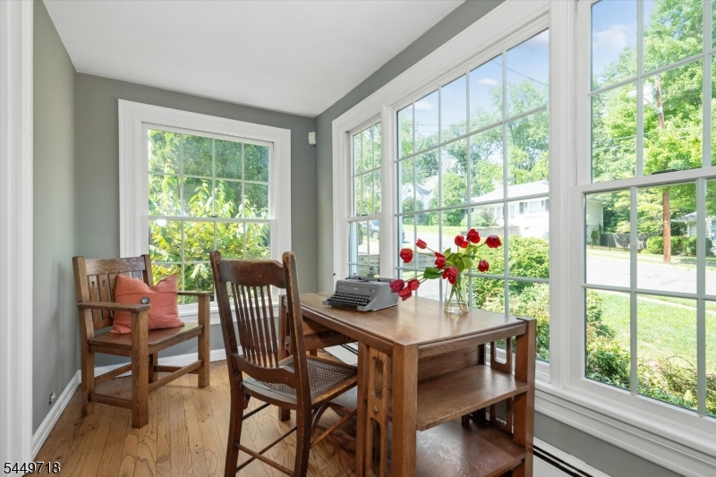 47 Fairview Ave