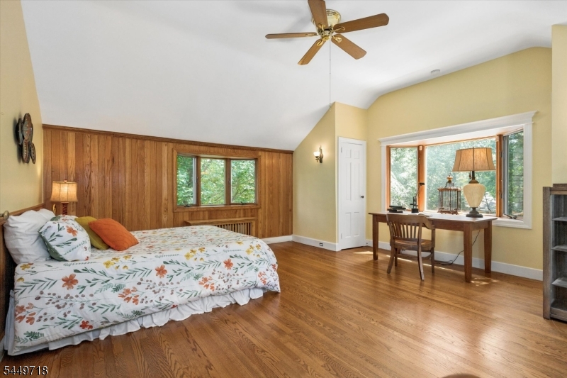 47 Fairview Ave