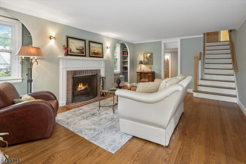 47 Fairview Ave