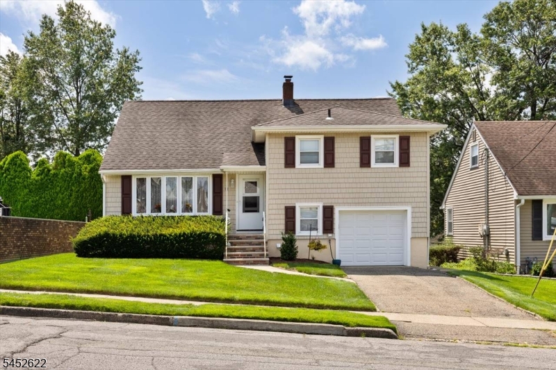 11 Landis Pl