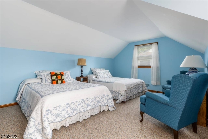 11 Landis Pl