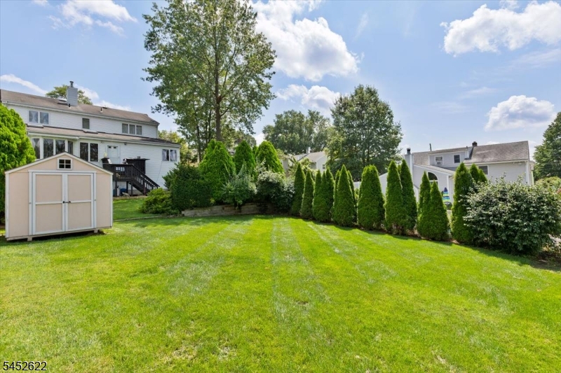 11 Landis Pl