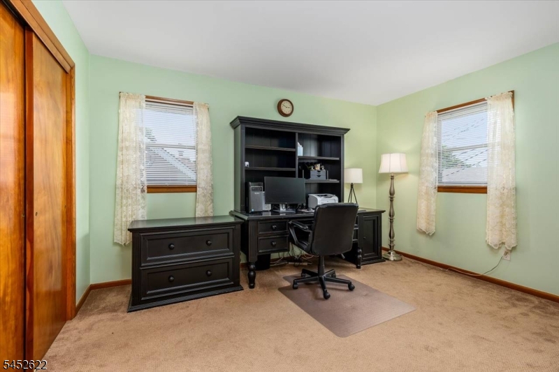 11 Landis Pl