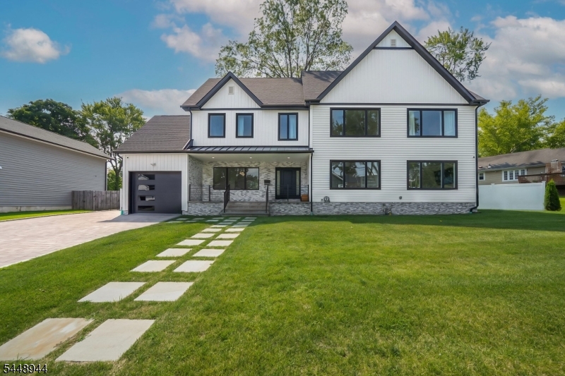 17 Meadow Rd