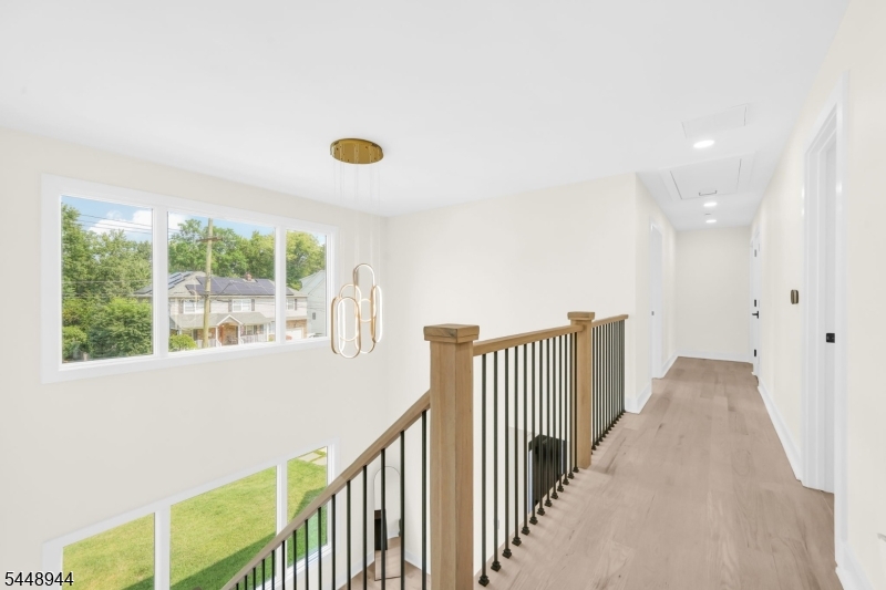 17 Meadow Rd