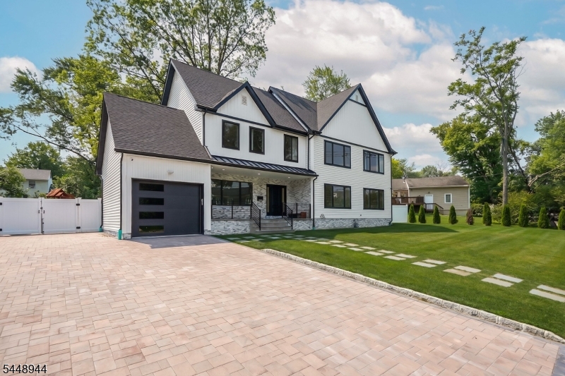 17 Meadow Rd