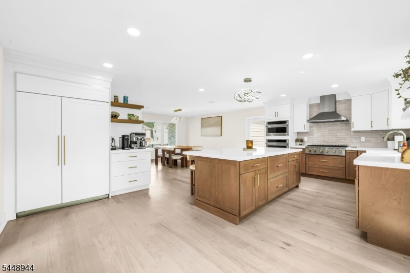 17 Meadow Rd