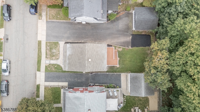 58 Yantecaw Ave