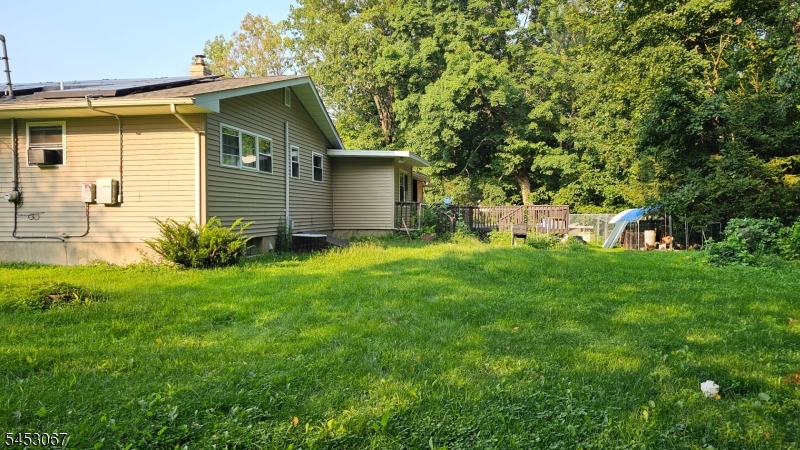 5 Woodland Trl