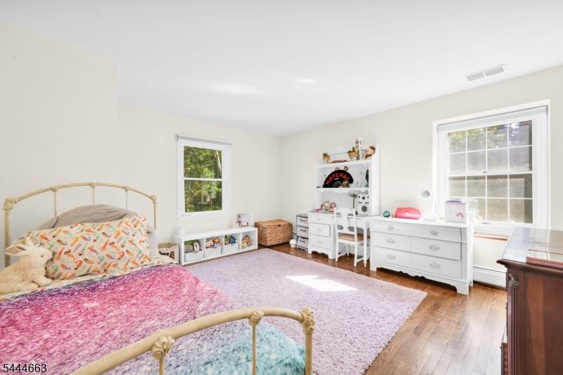 2 Chester Woods Dr