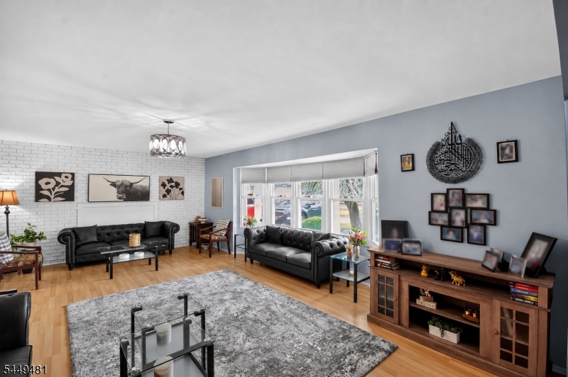 62 Macafee Rd