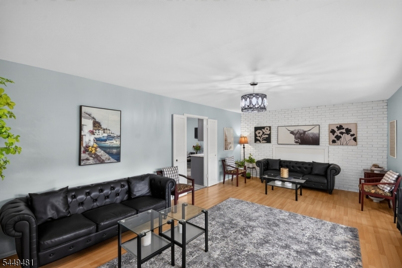 62 Macafee Rd