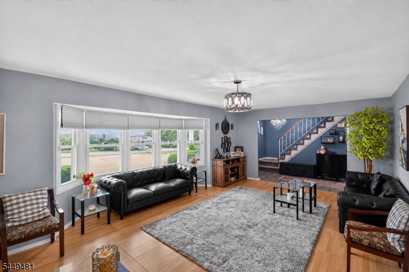 62 Macafee Rd