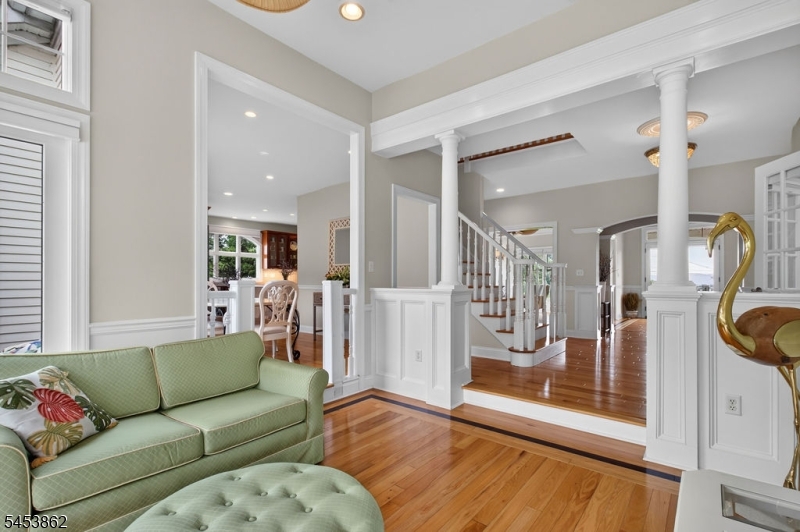 2 Glencree Ln