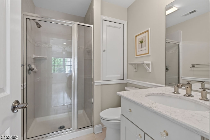 2 Glencree Ln