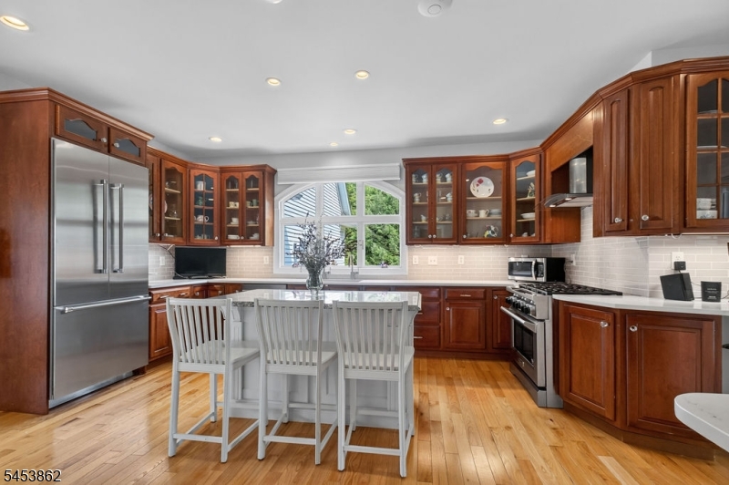 2 Glencree Ln