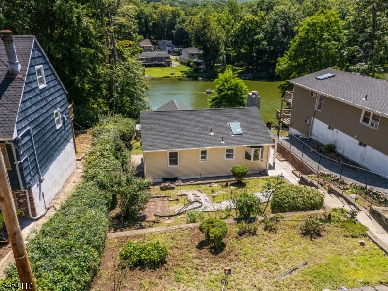 235 Skyline Lake Dr
