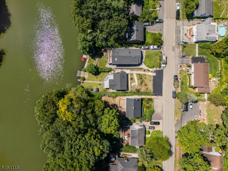 235 Skyline Lake Dr