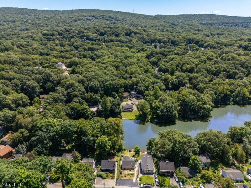 235 Skyline Lake Dr