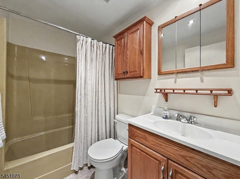 8 Martin Rd