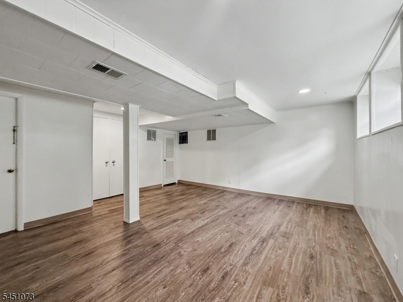 8 Martin Rd