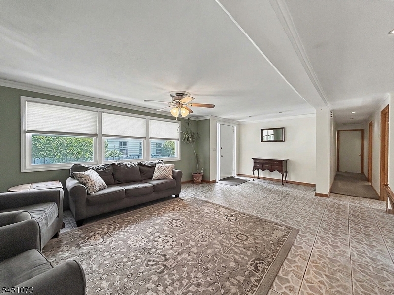 8 Martin Rd