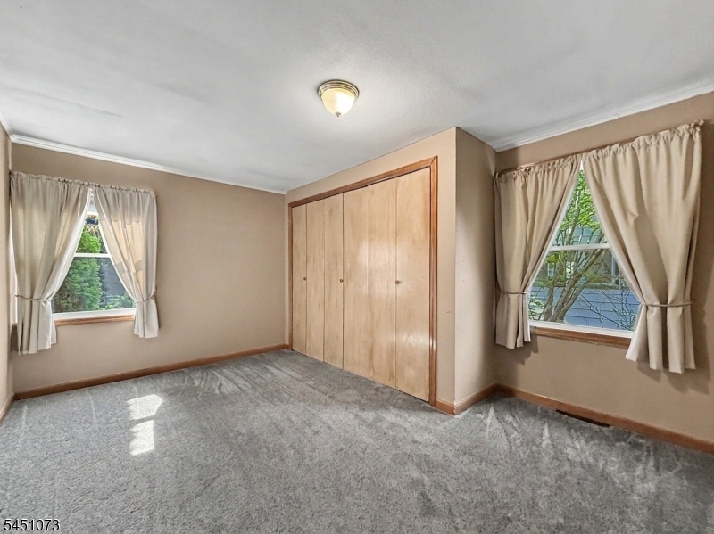8 Martin Rd