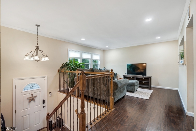 43 Tiller Dr