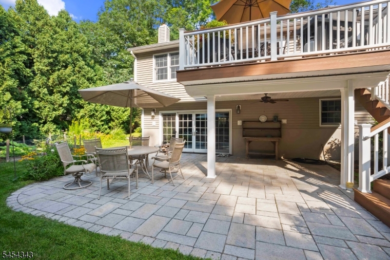 109 Vreeland Rd