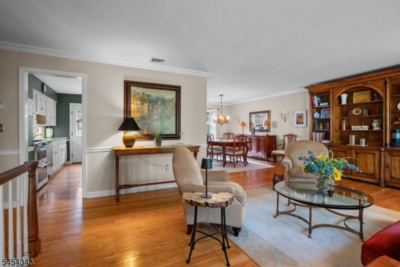 109 Vreeland Rd