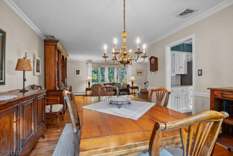 109 Vreeland Rd