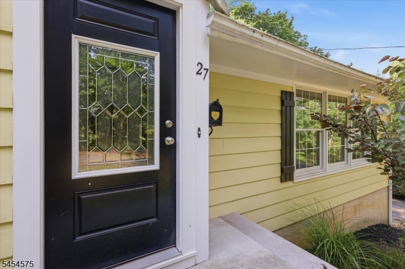 27 Inwood Rd
