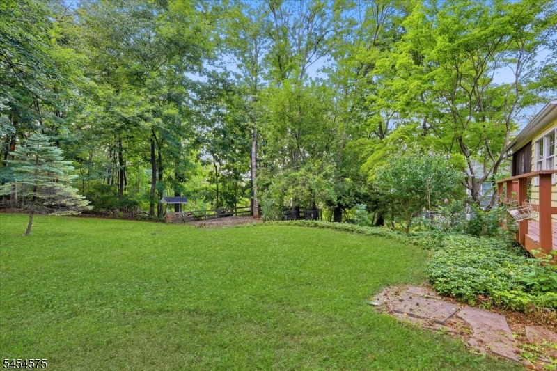 27 Inwood Rd