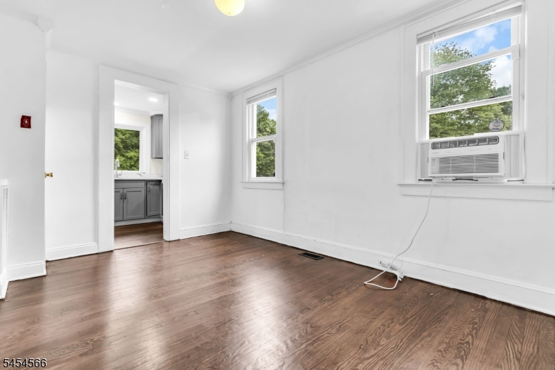 7 Birchwood Dr