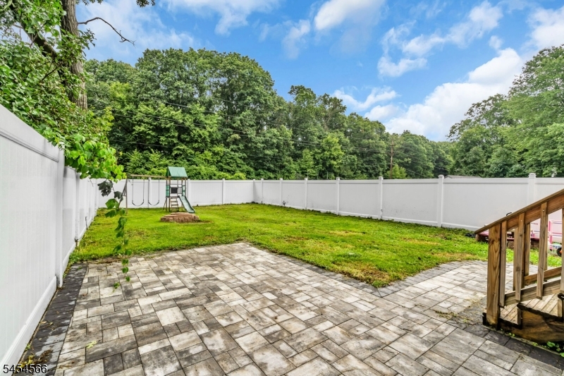 7 Birchwood Dr