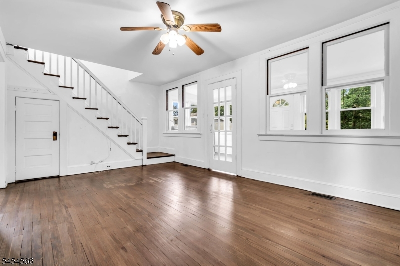 7 Birchwood Dr