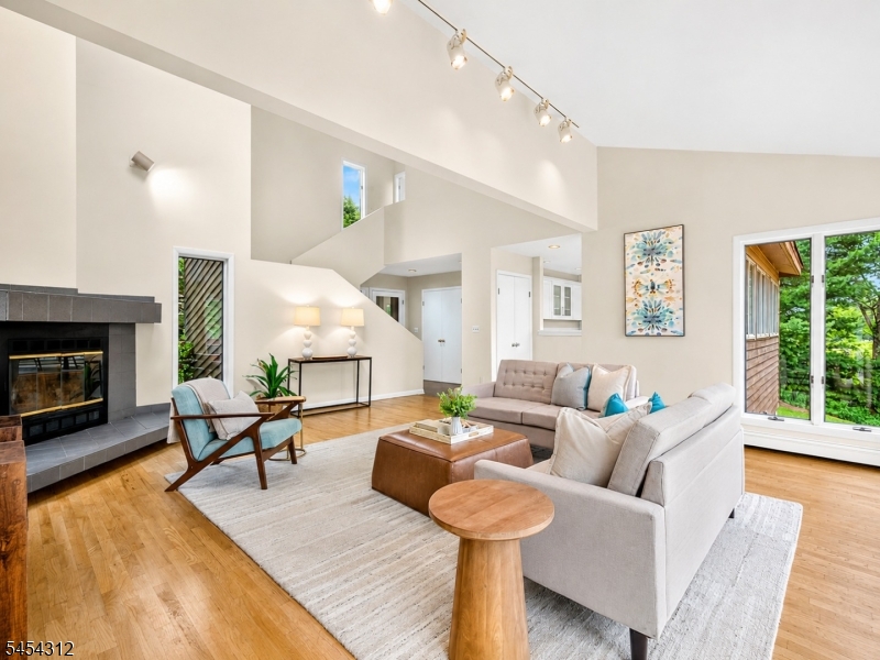 439 Rockaway Valley Rd