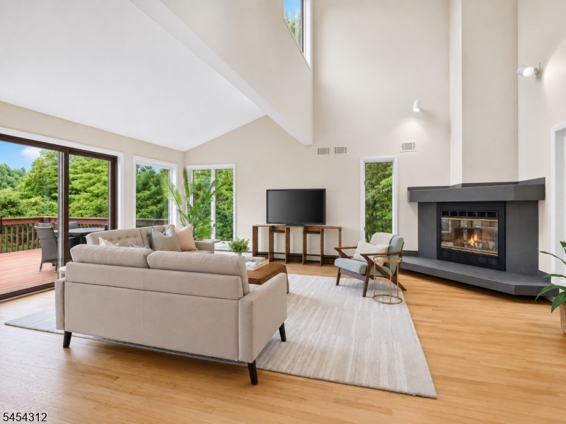 439 Rockaway Valley Rd