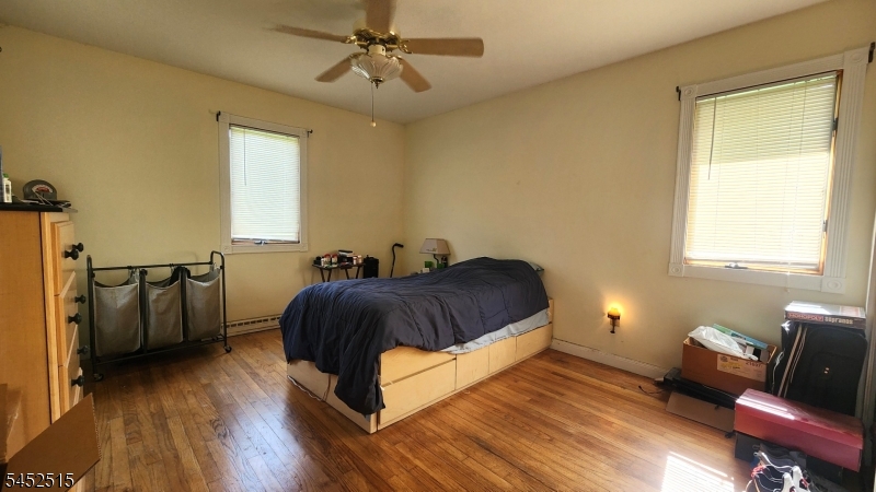 16 Lloyd Ave