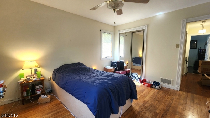 16 Lloyd Ave